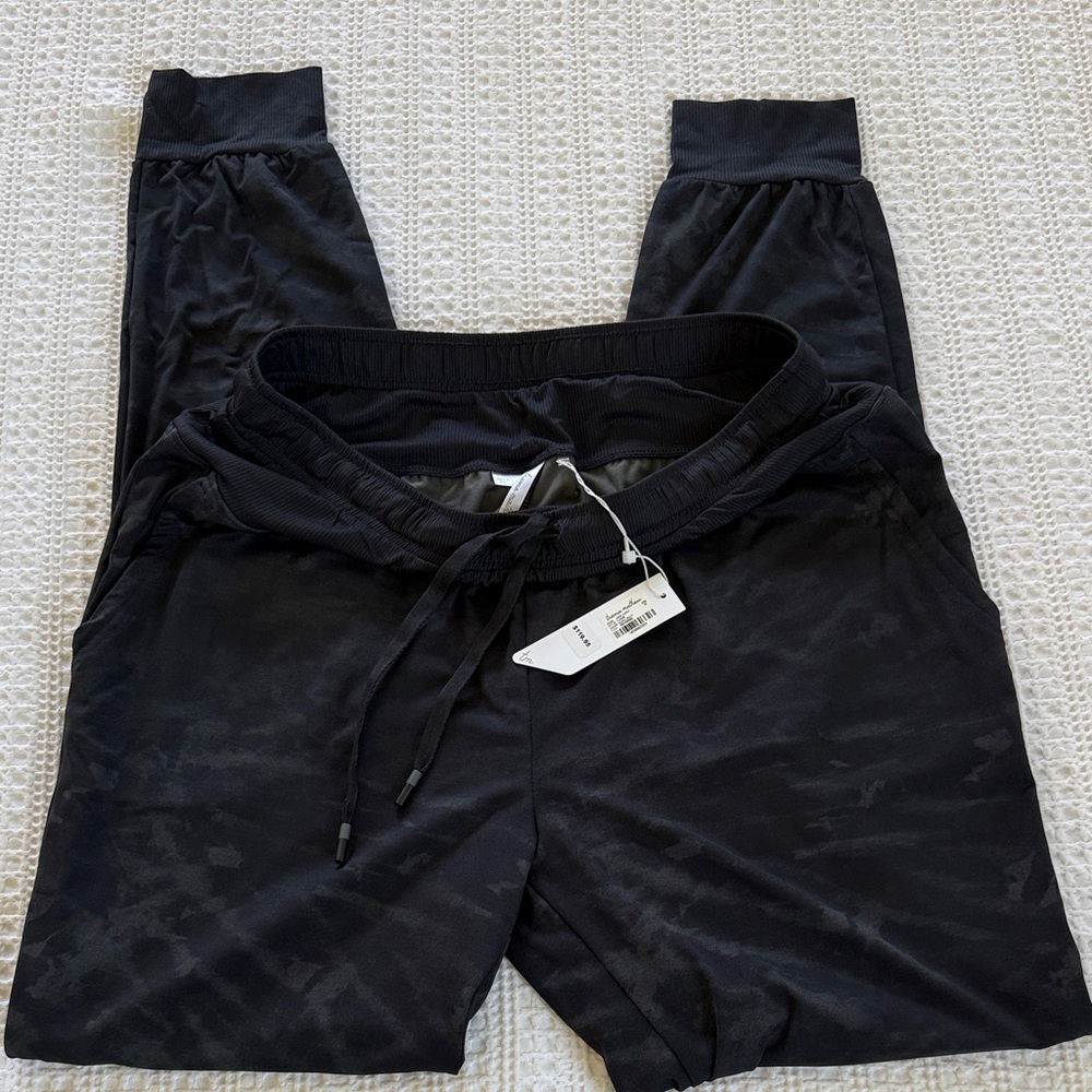 Travis Mathew Black Jogger Pants